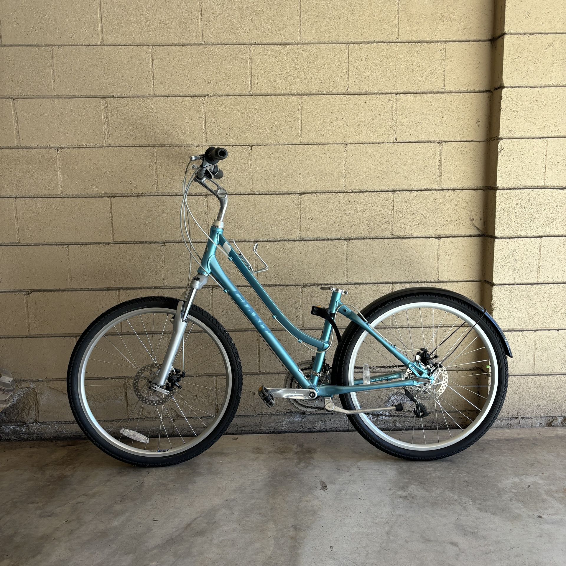 Giant Sedona DX Bike Bicycle For Ladies Women’s