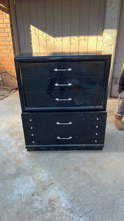 Black Dresser