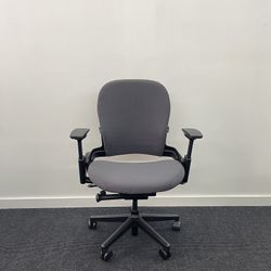 Like New Steelcase Leap V2 Plus Chair! Fully Adjustable With Lumbar Support!