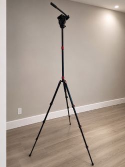 Avella A154P Professional Video Tripod w/ Carrying Case – Like New