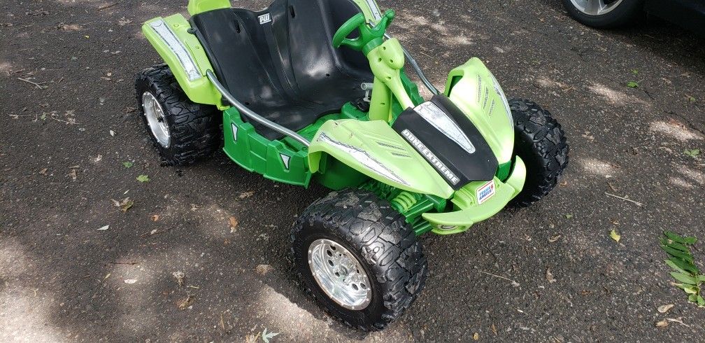 12 Volt Kids DUNE RACER with Battery And Charger