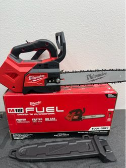 Milwaukee 14” Chainsaw Motosierra M18 Tool Only Handheld Chainsaw