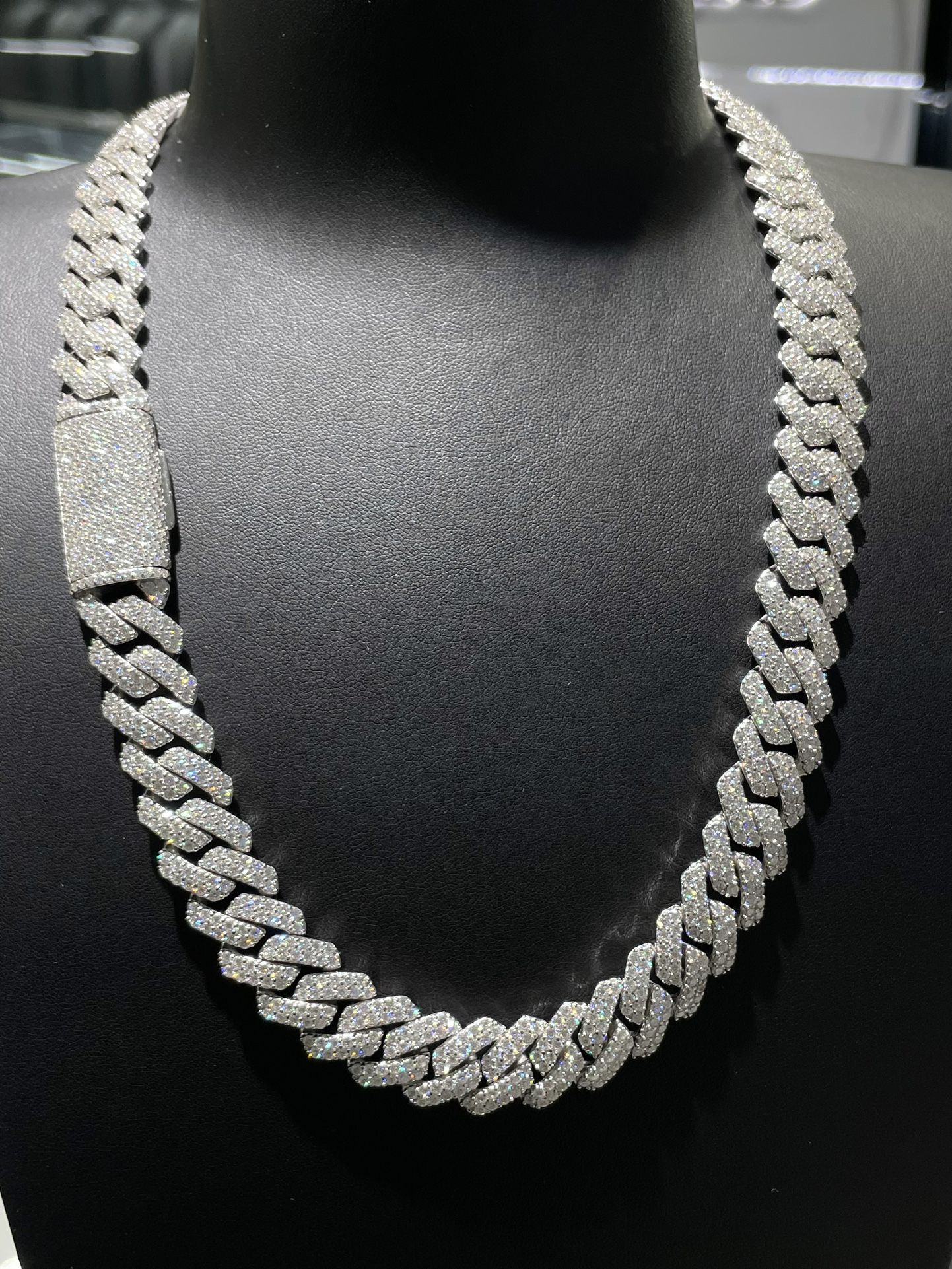 Pass Diamond Tester VVS 15mm Moissanite Diamond Cuban Link Chain Top Quality