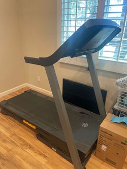Golds gym treadmill $175 OBO