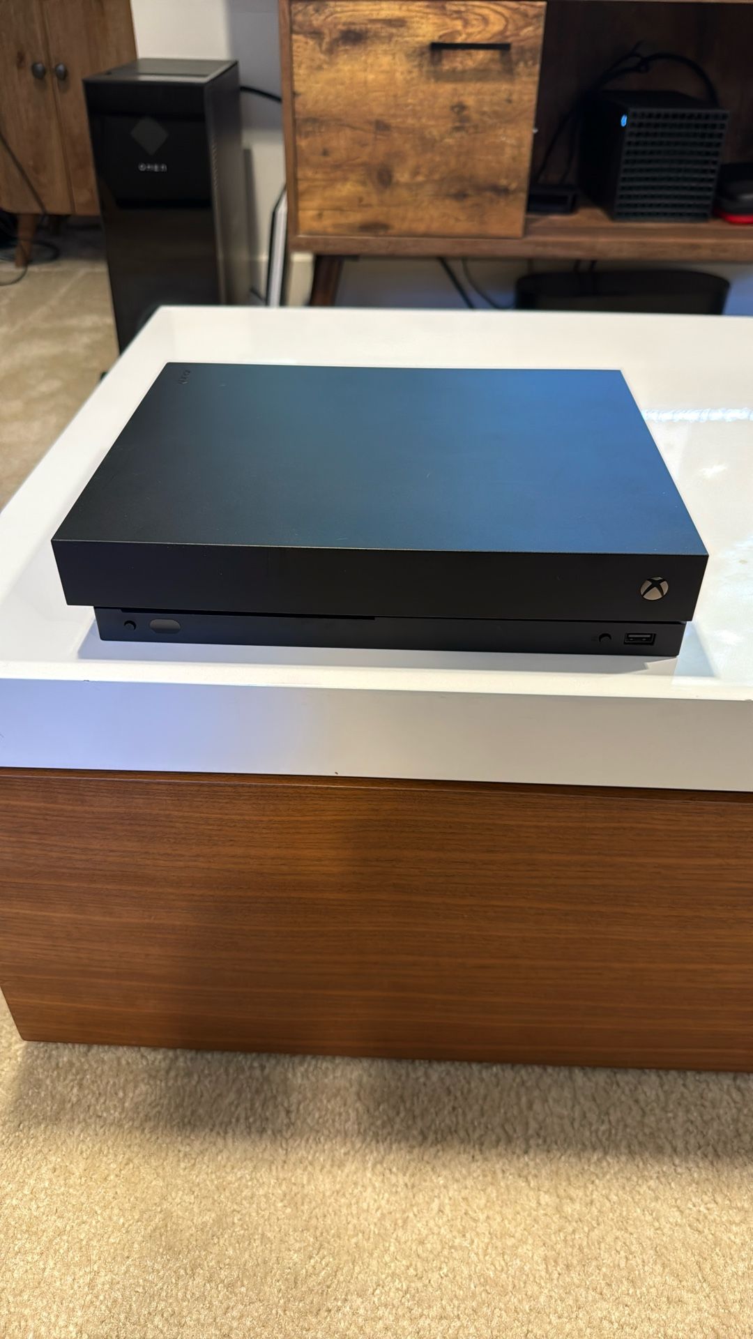 Microsoft Xbox One X 1TB