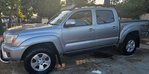 TOYOTA TACOMA PRE-RUNNER TRD 2015