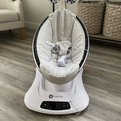 4Moms Mamaroo Multi Motion Swing