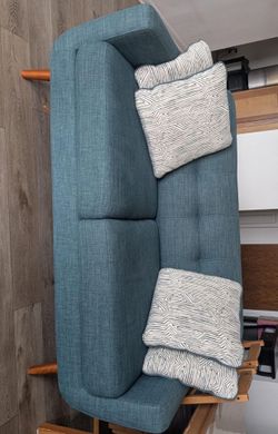 Used Clean Living Room - excellent condition!