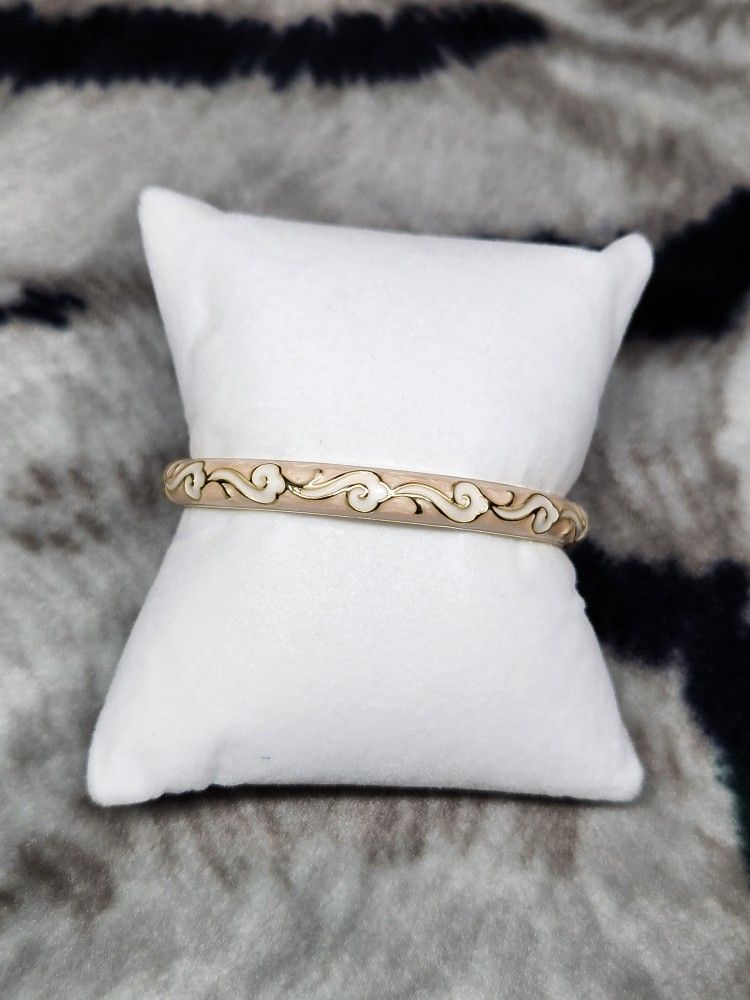 Gold plated alloy pink sand enamel white cloud bangle