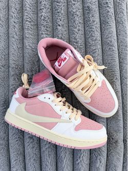 JORDAN 1 TRAVIS SCOTT PINK