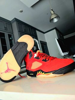 Nike Air Jordan 5 Retro "Dunk on Mars" Women