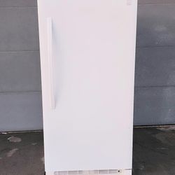 "KENMORE" STAND UP FREEZER WITH DISPLAY TEMPERATURE CONTROL ON THE DOOR OF 15.1 cu ft  3 MONTHS OF WARRANTY DELIVER & INSTALLATION FREE 