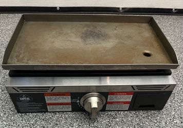 Portable griddle for RV.
