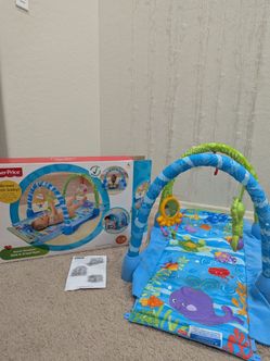 Fisher-Price Gym play Mat  Tummy time -Infant baby with toys