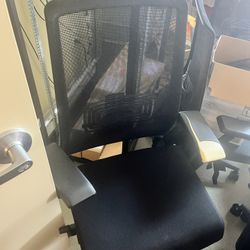 FREE OFFICE CHAIRS