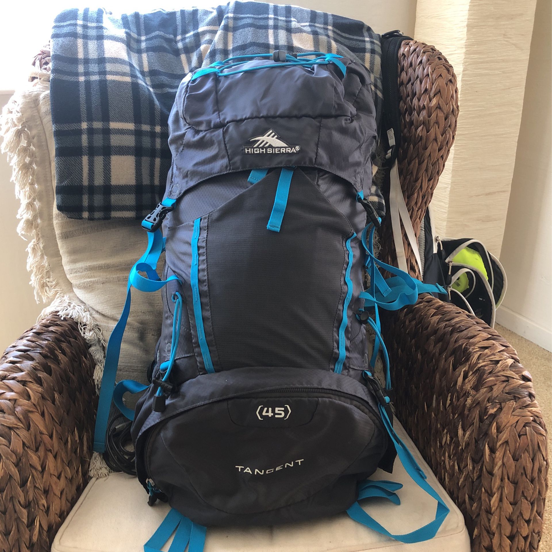 High Sierra Tangent 45L Backpacking Pack