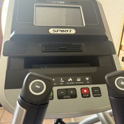 Spirit fitness XE195 Elliptical