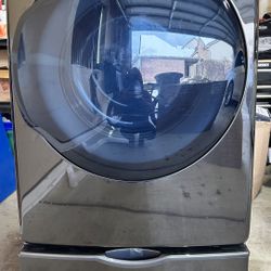 Samsung  GAS dryer with Pedestal
