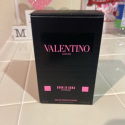Valentino Born Roma Intense