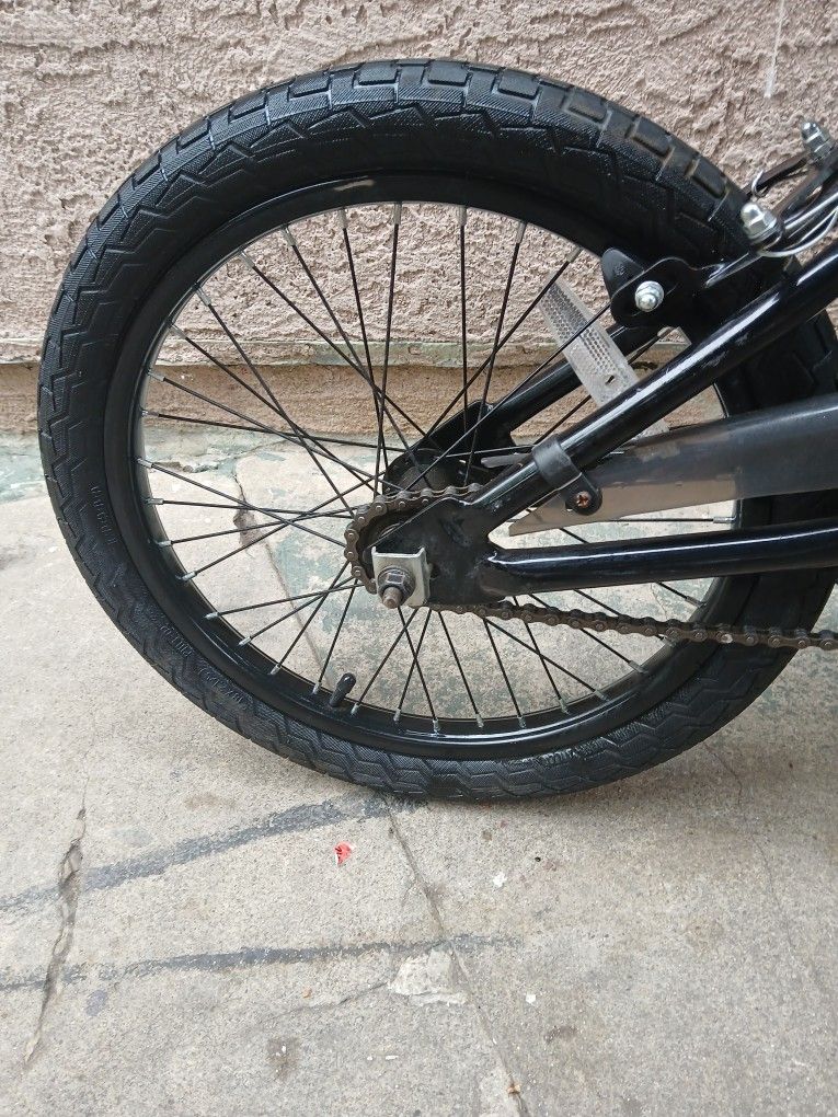 BMX BIKE