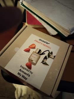 Fruity Neroli (inspired by Armani's My Way) opens on a lively fruity accord dominated by strawberry and blackcurrant