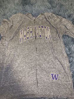Huskies zip up