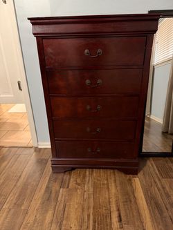 Dresser