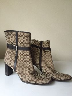 Authentic coach boots size 6