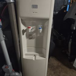 Water Dispenser 