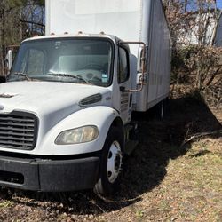 2008 Freight liner M2