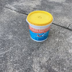 MINI SLOW  DISSOL VING CHLORINA TING  TABLET S 8 Ibs New Condition 