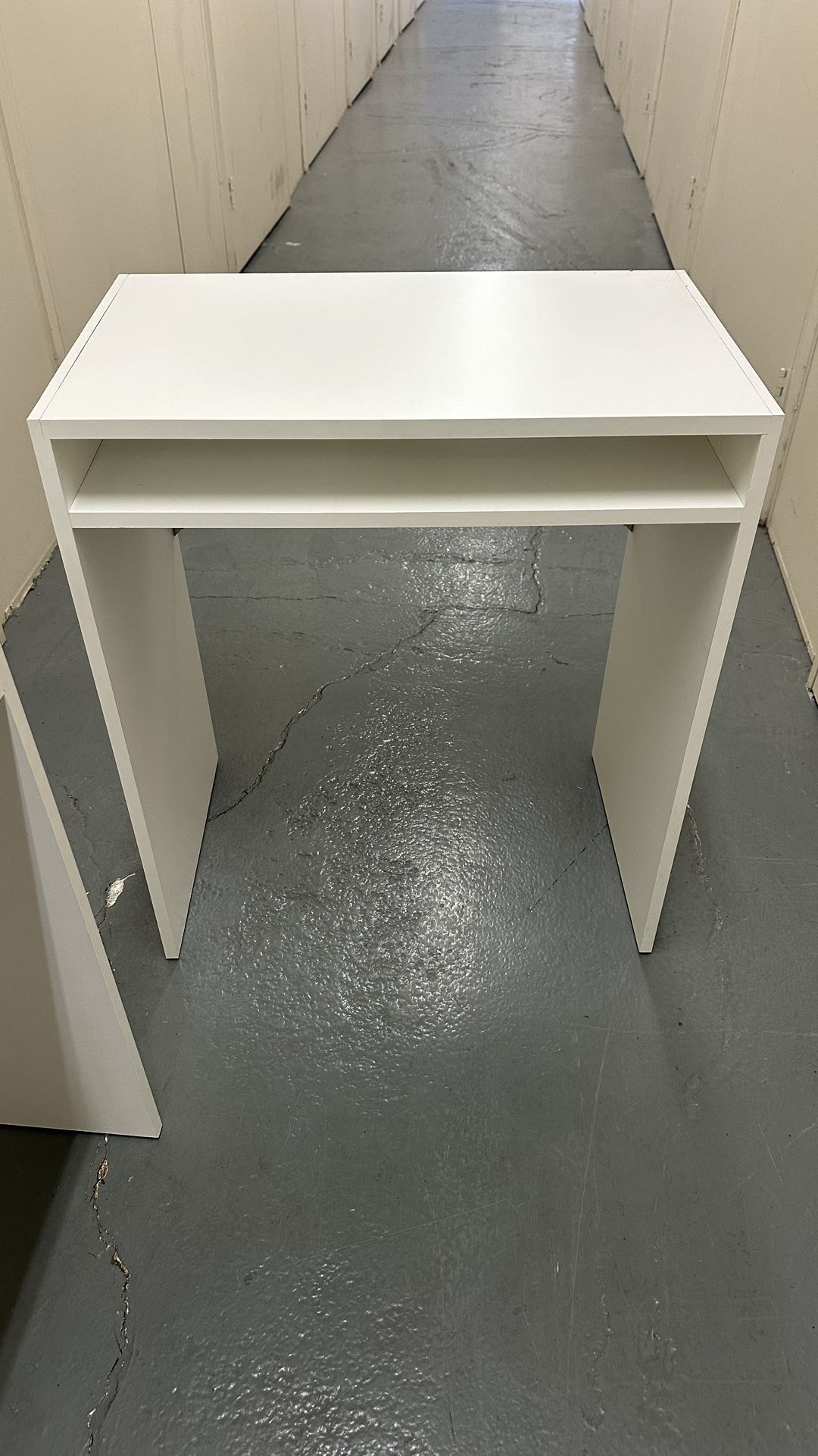 (2) White Desk