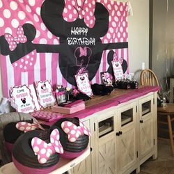 Minnie Mouse  Party  Supplies 