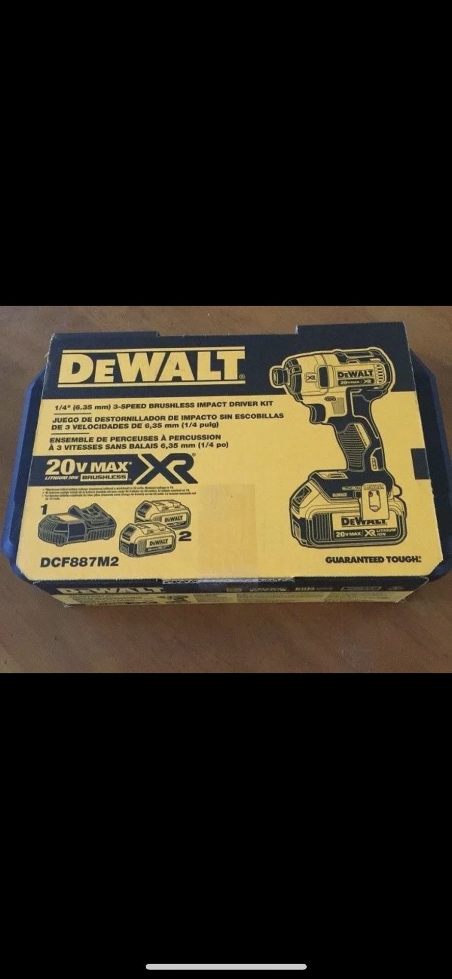 Brand New DeWalt DCF887M2 Impact Driver Kit 