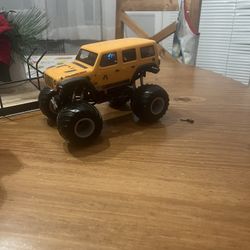 SCX24 Mini Monster Jeep