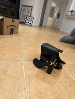 Black LeatherBoots Gold Horsebit - Sz 6 - Juicy Couture