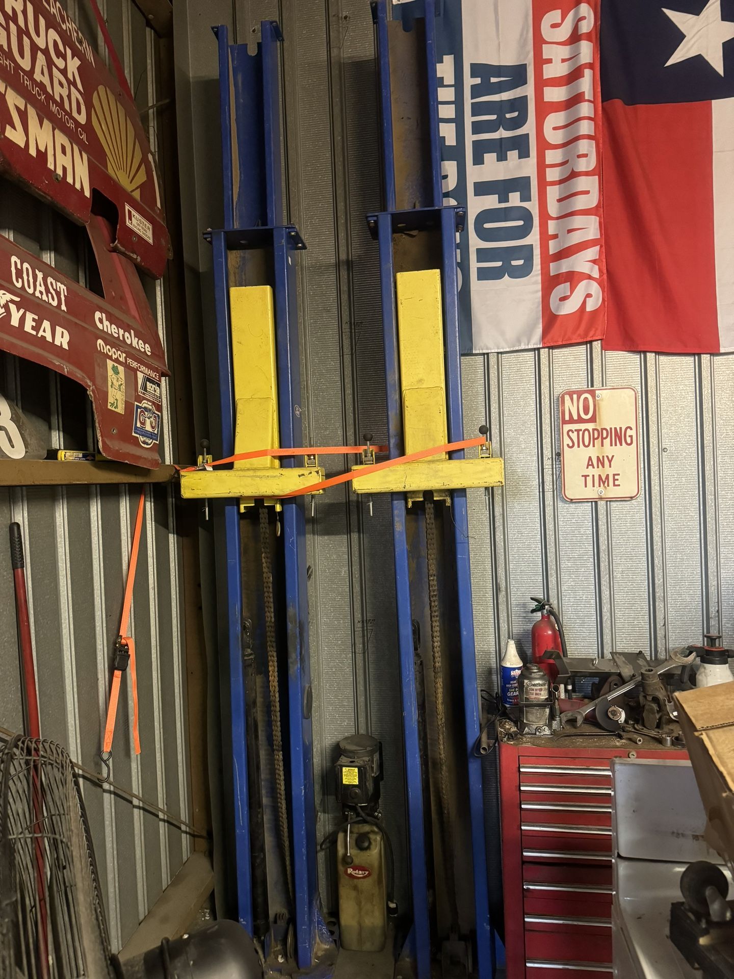 10,000 Pound Automotive Car Lift
