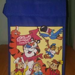 NEW 1995 vintage Kellogg's Cereal insulated Lunch Bag -Tony the Tiger, Snap, Crackle & Pop, 
Toucan Sam, Monkey-

$16  price is FIRM

Message if inter