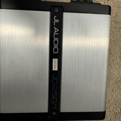 JL AUDIO AND KICKER BOX