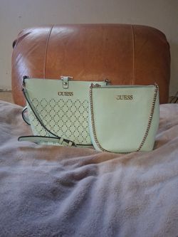 GUESS COMBO PURSE SET