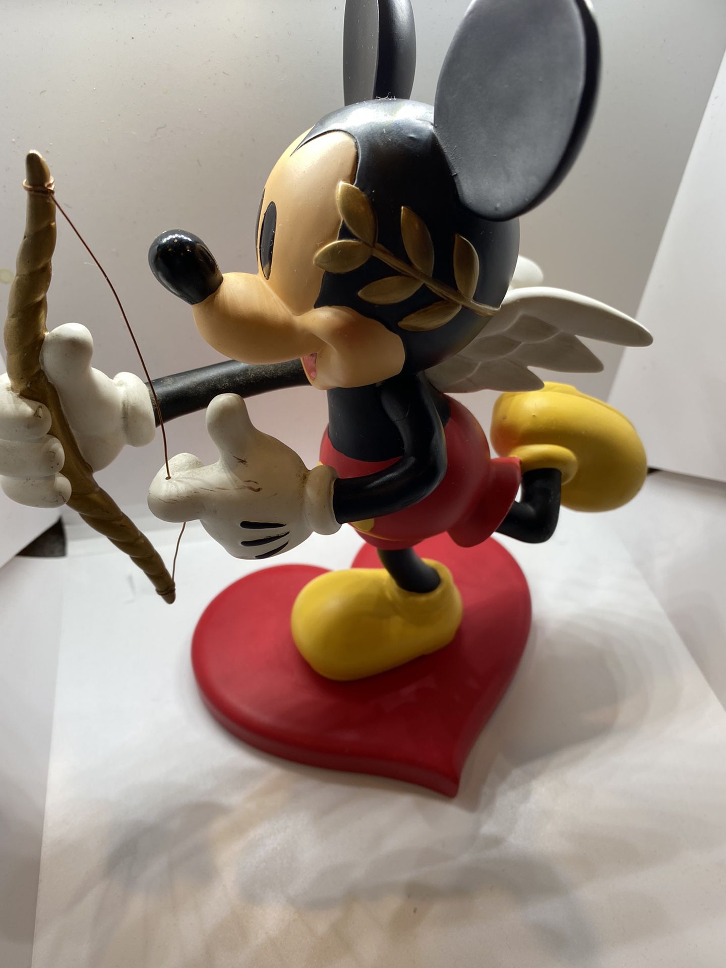 Mickey Mouse Cupid In Love Figurine Disney Store Exclusive Rare Figurine 7x7 1/2