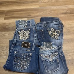 4 Pair Of miss Me Jeans 29 By 31