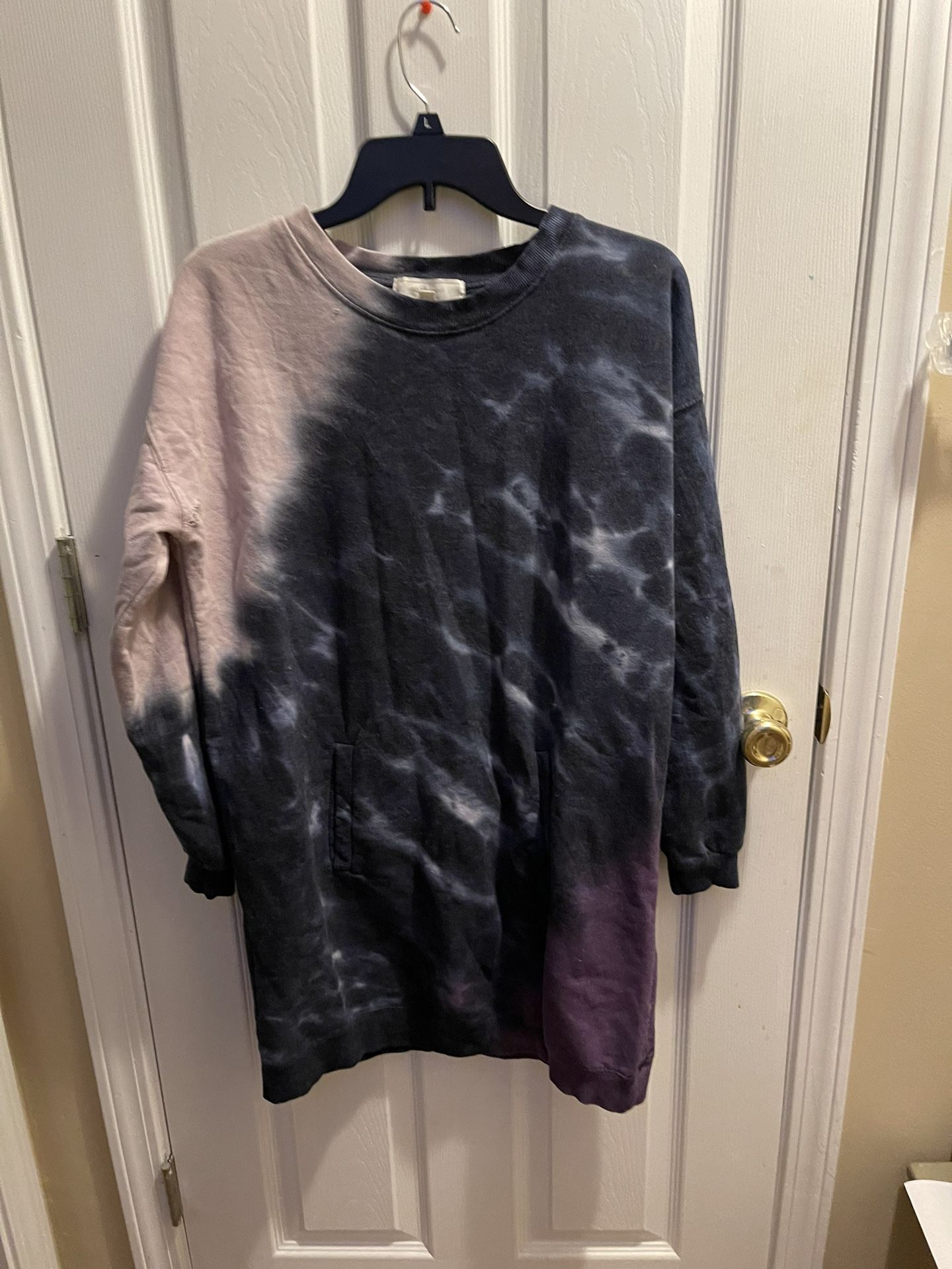 Purple Tie Dye Long Sweater OR DRESS NO COMMENT LARGE