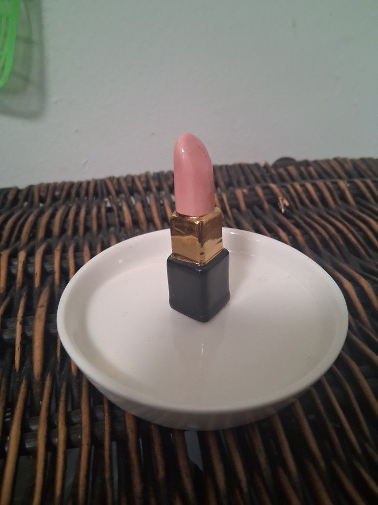 Glass Lipstick Jewelry Plate
