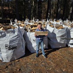 Camp Fire , fire pit , Firewood Seasoned  hardwood in Bags