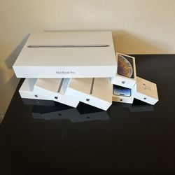 iPad iPhone AirPort MacBook Pro BOXES 