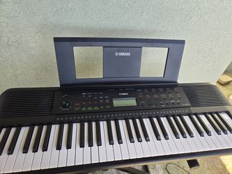Yamaha PSR-E283 61-Key Portable Keyboard