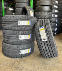 285/45/22 Goodyear Touring New tires mounted and balanced included