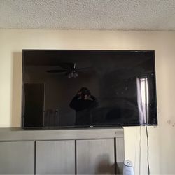 58” HD TCL Roku Smart TV