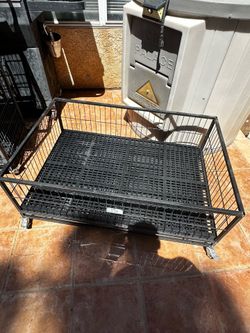 Dog welding kennel